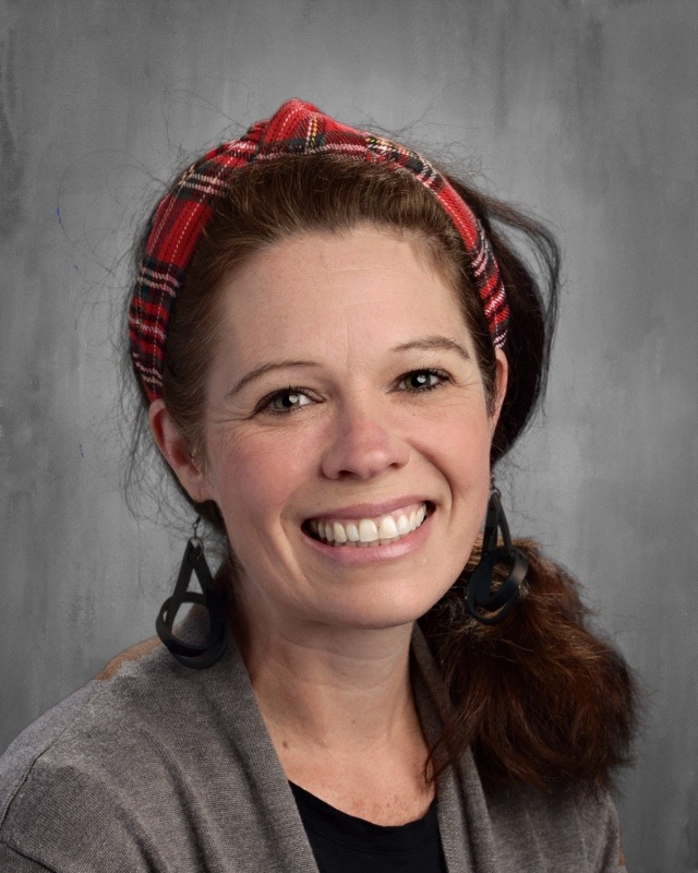 Elayne Ellis